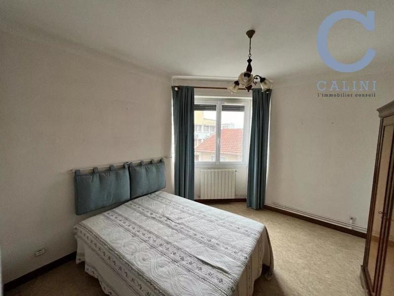 Appartement - 117 m² - 6 pièces