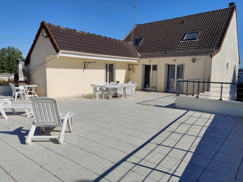 Appartement - 163 m² - 6 pièces