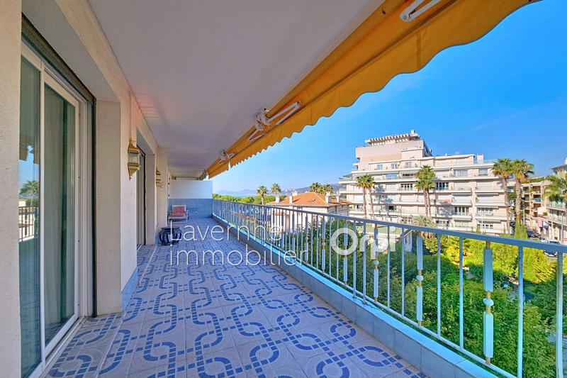 Appartement - 94 m² - 4 pièces