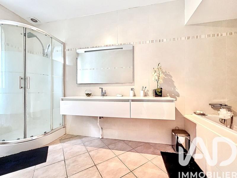 Maison - 165 m² - 5 pièces