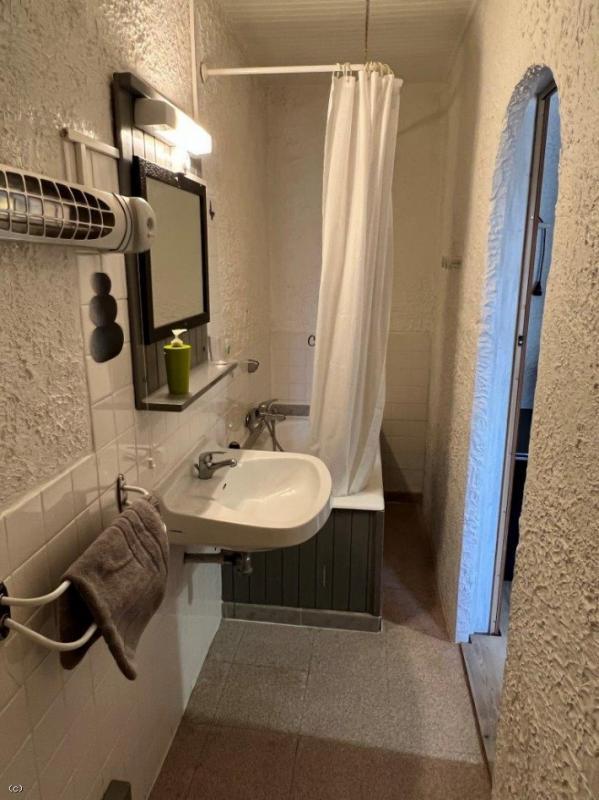 Maison chambre d'hôtes - 370 m² - 13 pièces