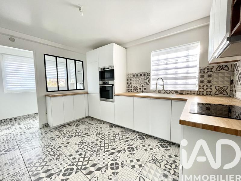 Appartement - 90 m² - 4 pièces