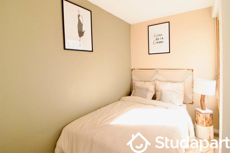 Chambre - 9 m² - 1 pièce