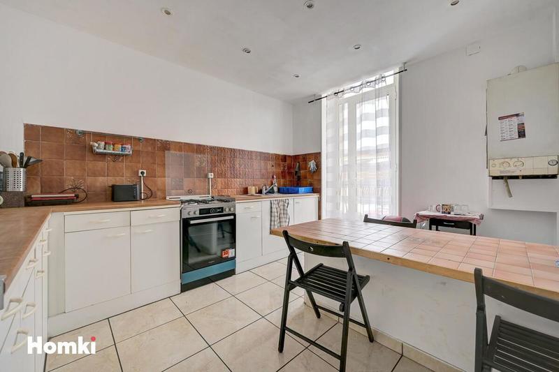 Appartement - 110 m² - 5 pièces