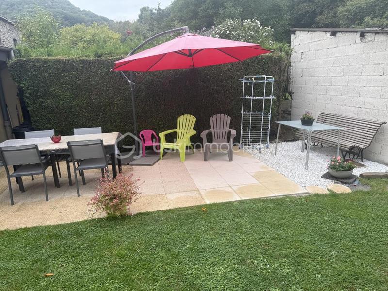 Maison de village - 201 m² - 9 pièces