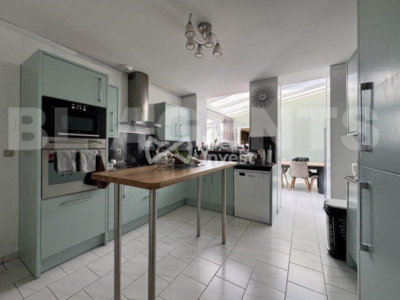 Maison - 150 m² - 5 pièces