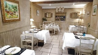 Maison - 185 m² - 9 pièces