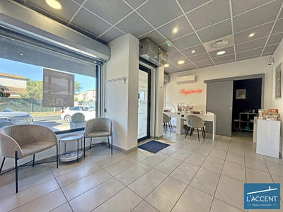 Fonds de commerce - 110 m²