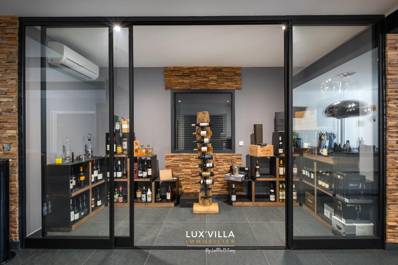 Villa - 344 m² - 12 pièces