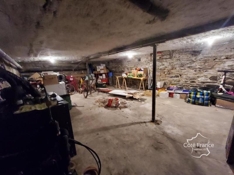 Immeuble - 90 m² - 5 pièces