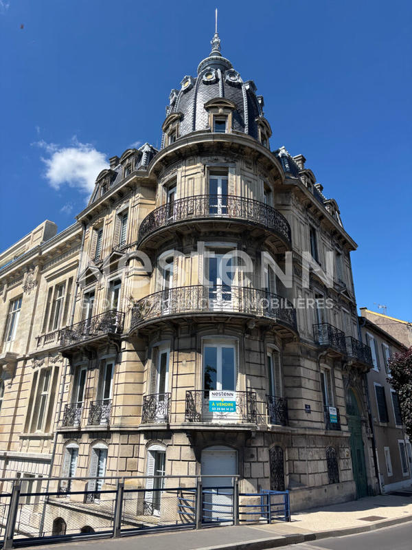 Appartement - 120 m² - 7 pièces