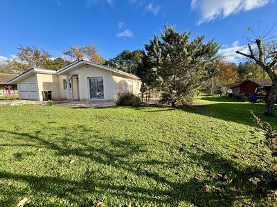 Maison - 77 m² - 4 pièces