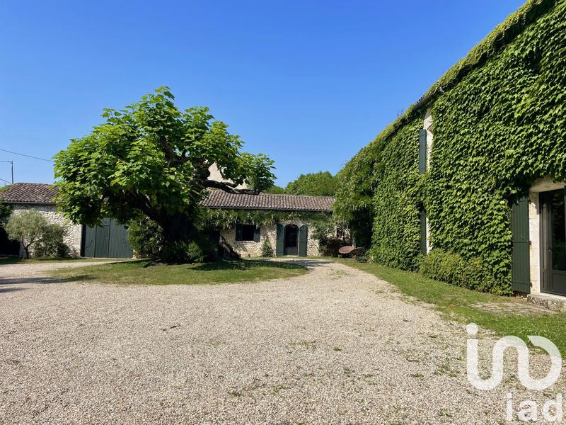 Maison - 409 m² - 8 pièces