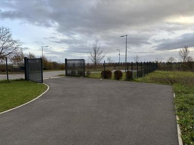 Terrain constructible - 1 500 m²