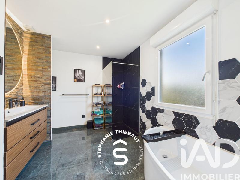 Maison - 112 m² - 5 pièces