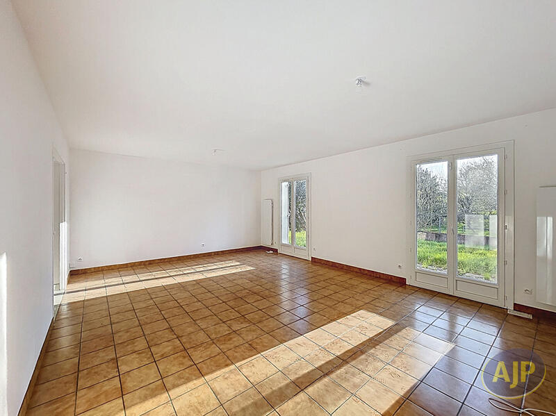 Maison - 111 m² - 5 pièces