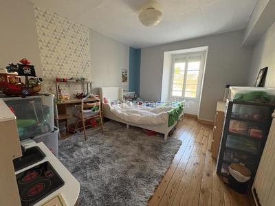 Maison de village - 94 m² - 4 pièces