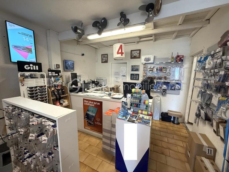 Bureau - 150 m² - 3 pièces