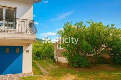 Maison - 130 m² - 9 pièces