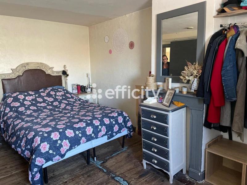 Immeuble - 130 m² - 7 pièces