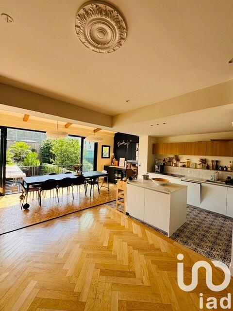 Maison de ville - 195 m² - 7 pièces