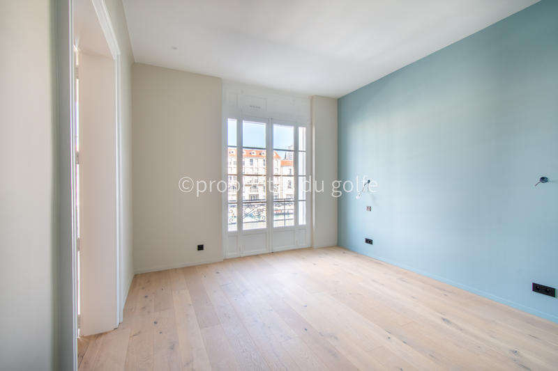 Appartement - 139 m² - 3 pièces