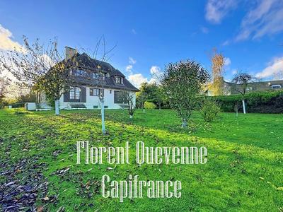 Maison - 228 m² - 8 pièces