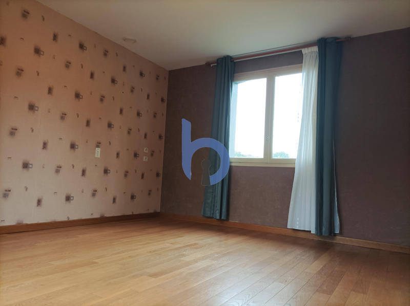 Maison - 264 m² - 9 pièces