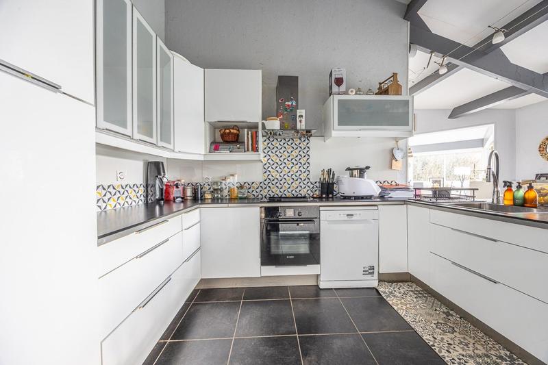 Maison - 143 m² - 5 pièces