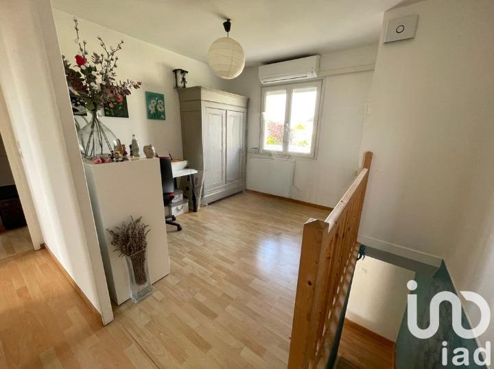 Maison - 209 m² - 6 pièces