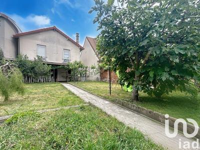 Maison - 97 m² - 5 pièces