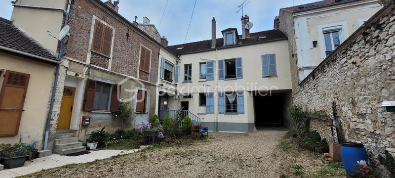 Immeuble - 269 m² - 15 pièces