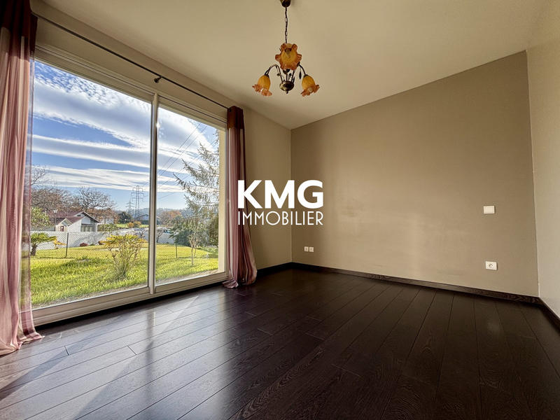 Maison - 145 m² - 5 pièces