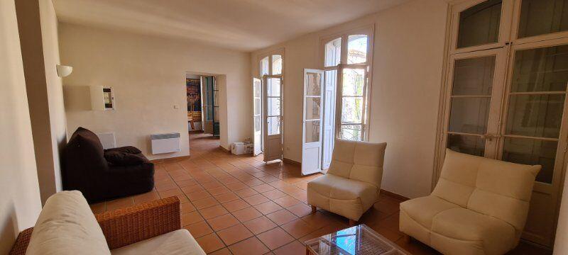 Maison - 350 m² - 12 pièces