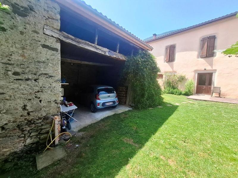 Maison traditionnelle - 180 m² - 7 pièces