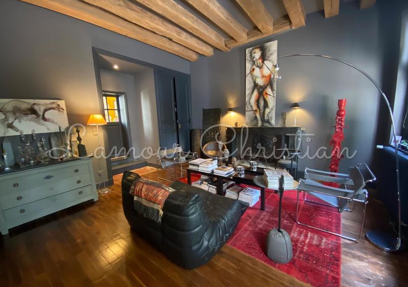 Maison - 360 m² - 13 pièces