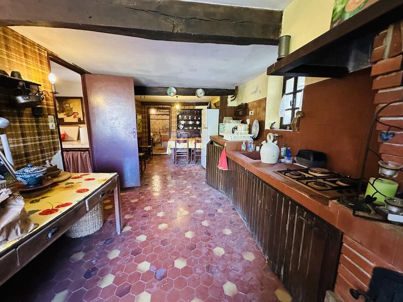 Propriété - 300 m² - 7 pièces