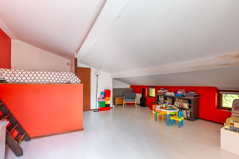 Maison - 245 m² - 7 pièces