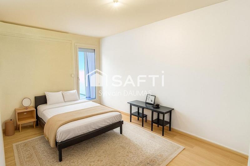 Appartement - 90 m² - 4 pièces