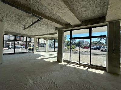Local commercial - 197 m² - 1 pièce