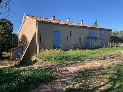 Maison - 377 m² - 7 pièces