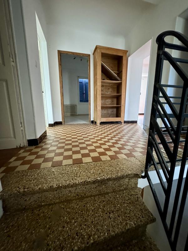 Mas - 261 m² - 8 pièces