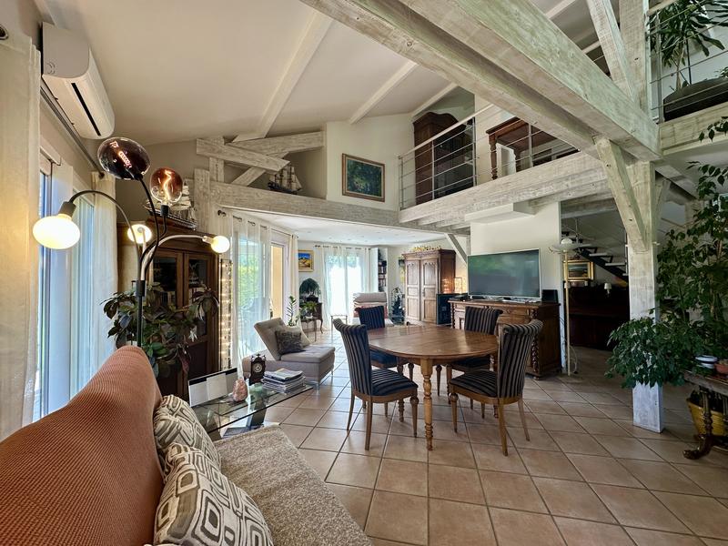 Villa - 172 m² - 5 pièces