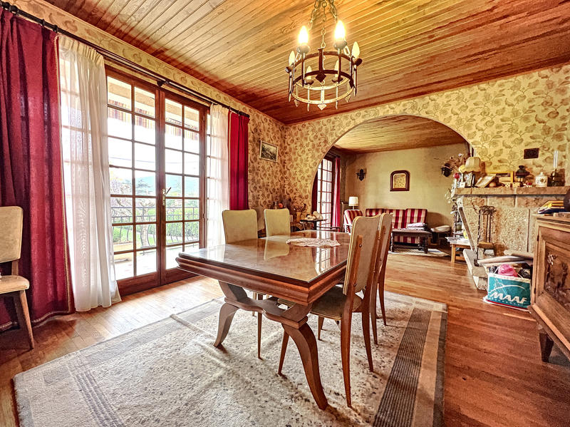 Maison - 105 m² - 4 pièces