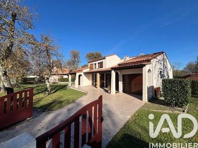 Maison - 127 m² - 5 pièces