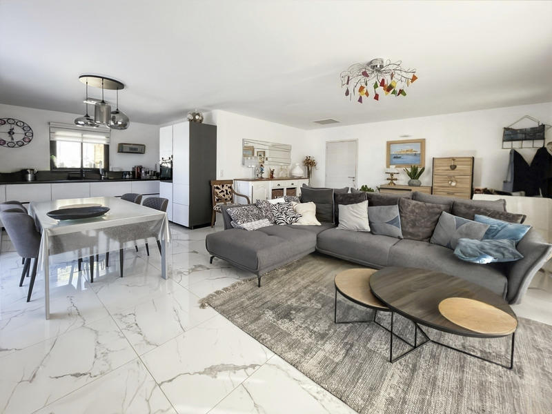 Maison - 165 m² - 6 pièces