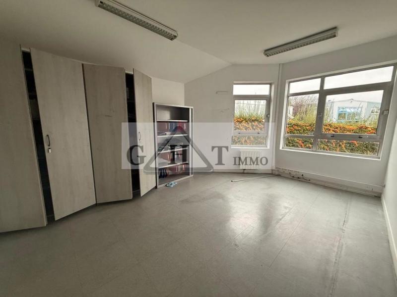 Bureau - 300 m²