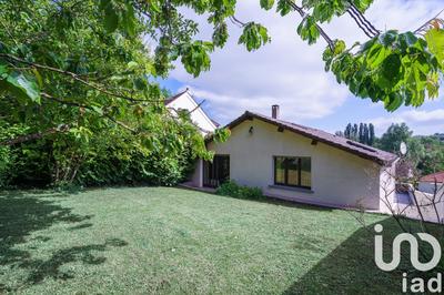 Maison - 104 m² - 4 pièces