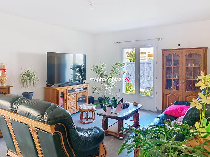 Maison - 104 m² - 4 pièces