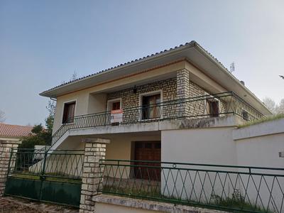 Maison - 206 m² - 6 pièces